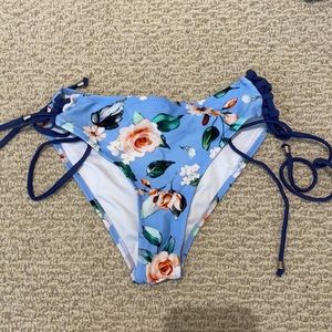 Full coverage bikini bottoms